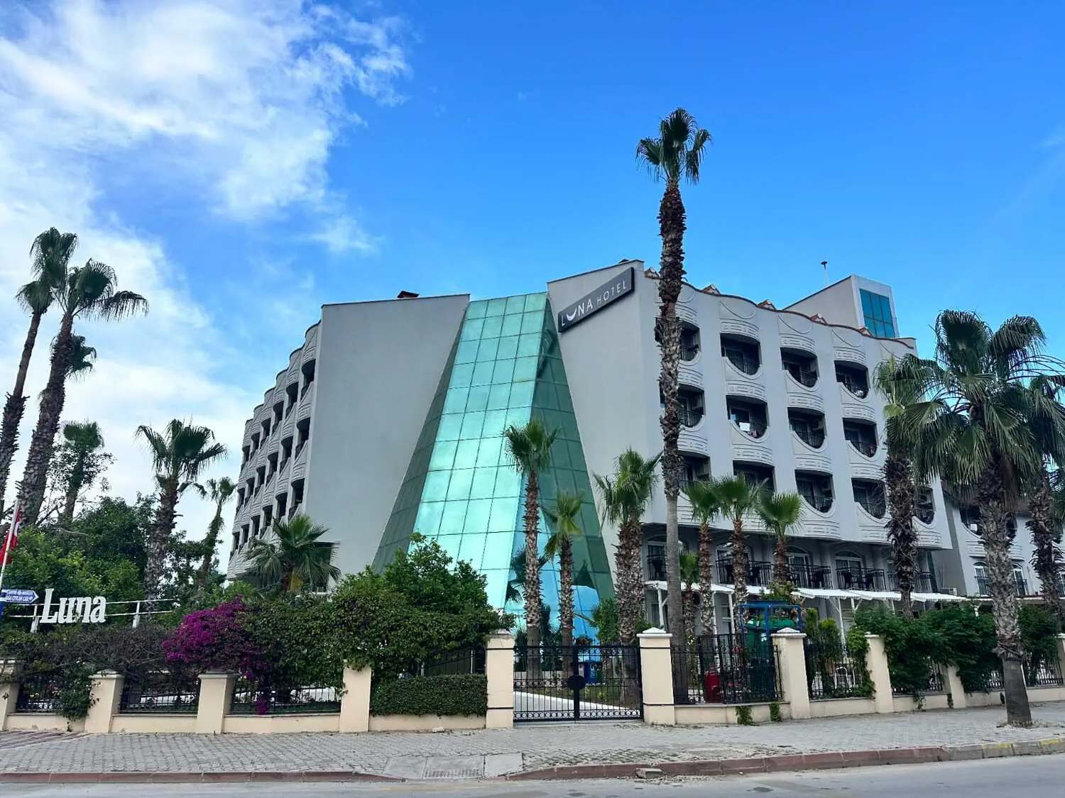Nazwa: Camyuva Luna Hotel