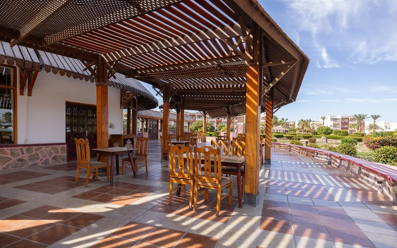 Nazwa: Bliss Nada Beach Resorts (ex. Hotelux Jolie Beach)