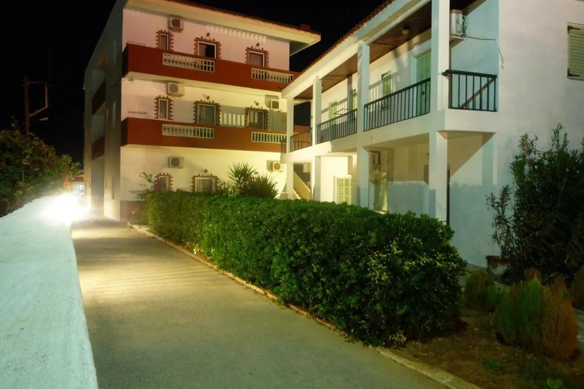 Haris Apartments photo 3