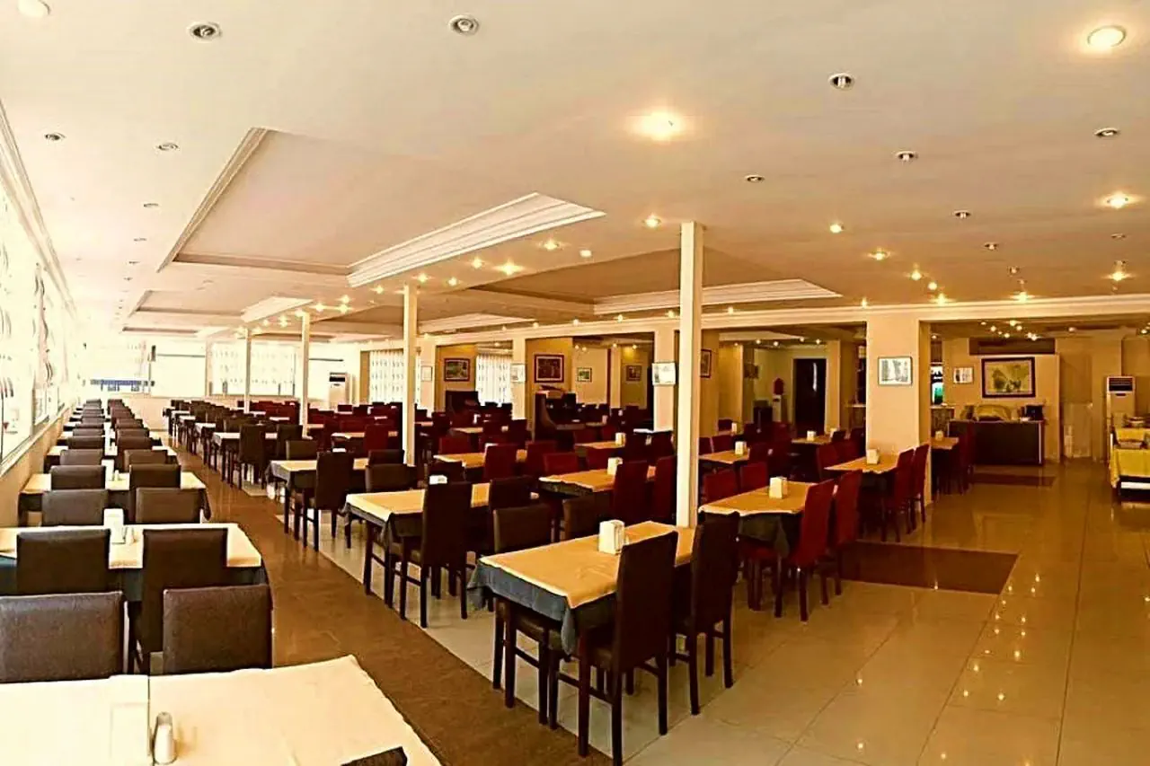 Club Bayar - zdjęcie 9