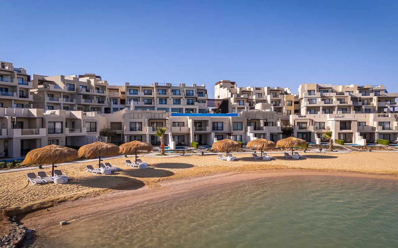 Creek Hotel & Residences