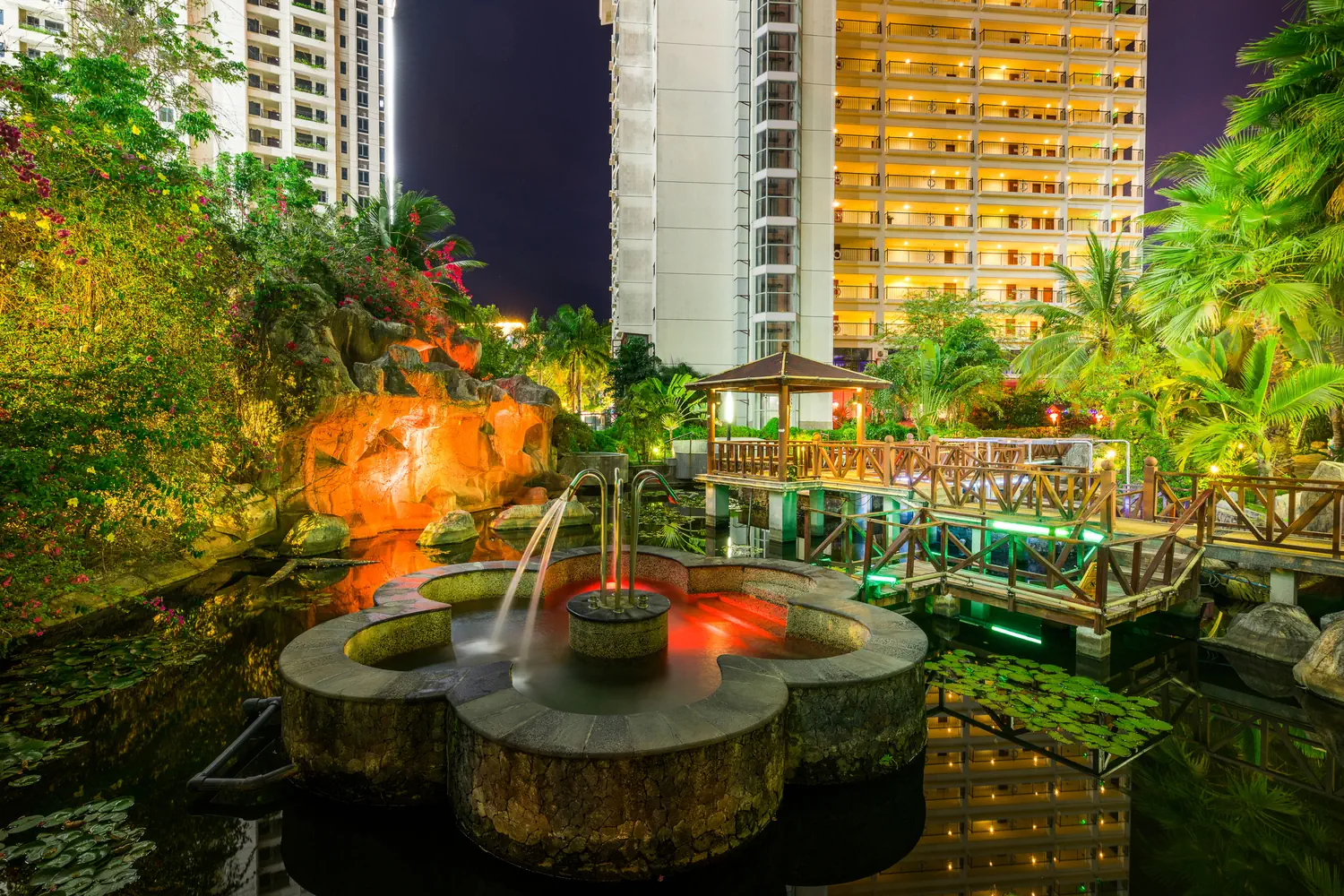 Sanya Yuhai Hot Spring Resort - zdjęcie 10