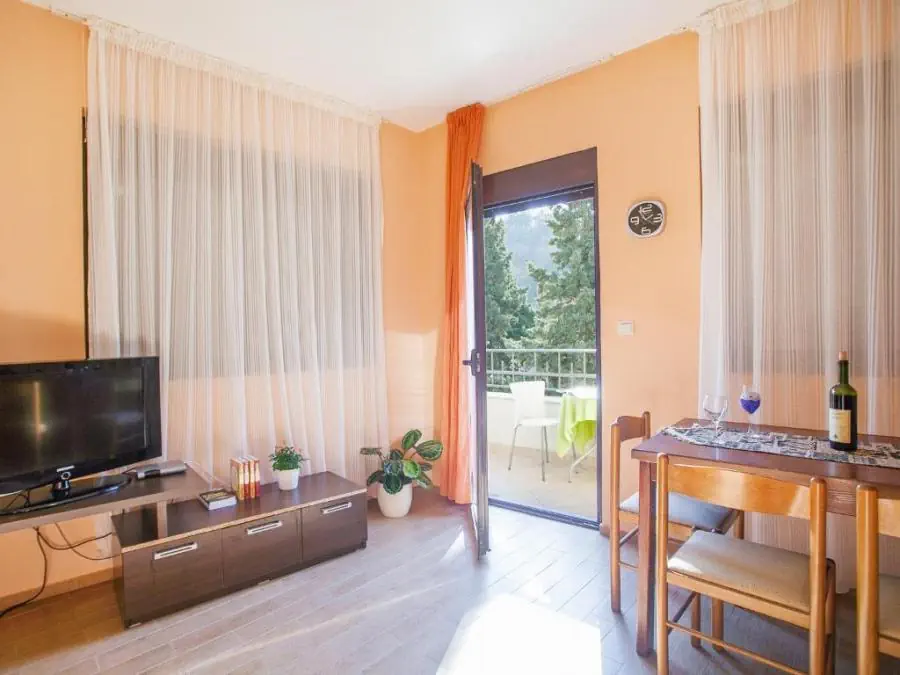 Apartments Azur