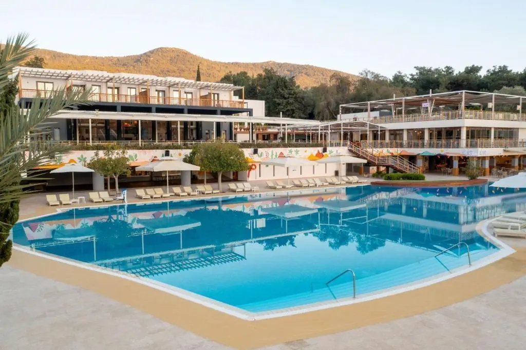 HOTEL DOUBLETREE BY HILTON BODRUM ISIL CLUB