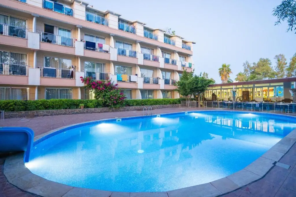 CLUB APERION BEACH HOTEL
