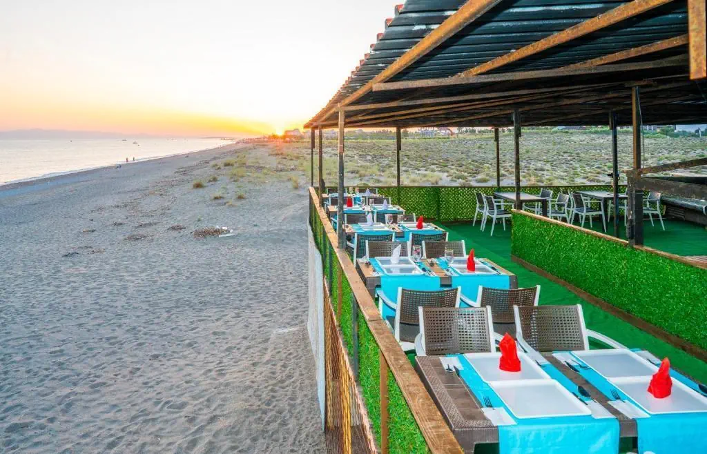 CLUB APERION BEACH HOTEL