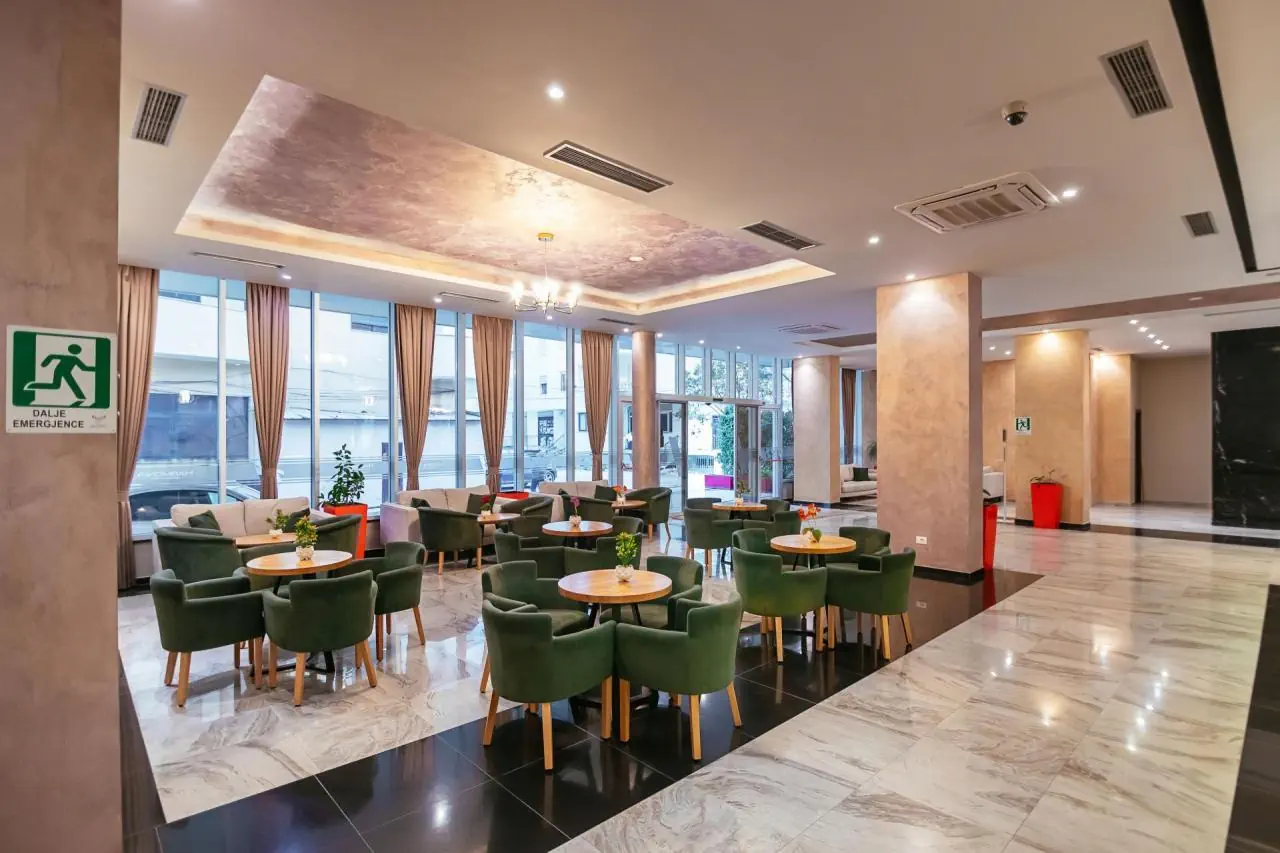 HOTEL HOTEL HORIZONT