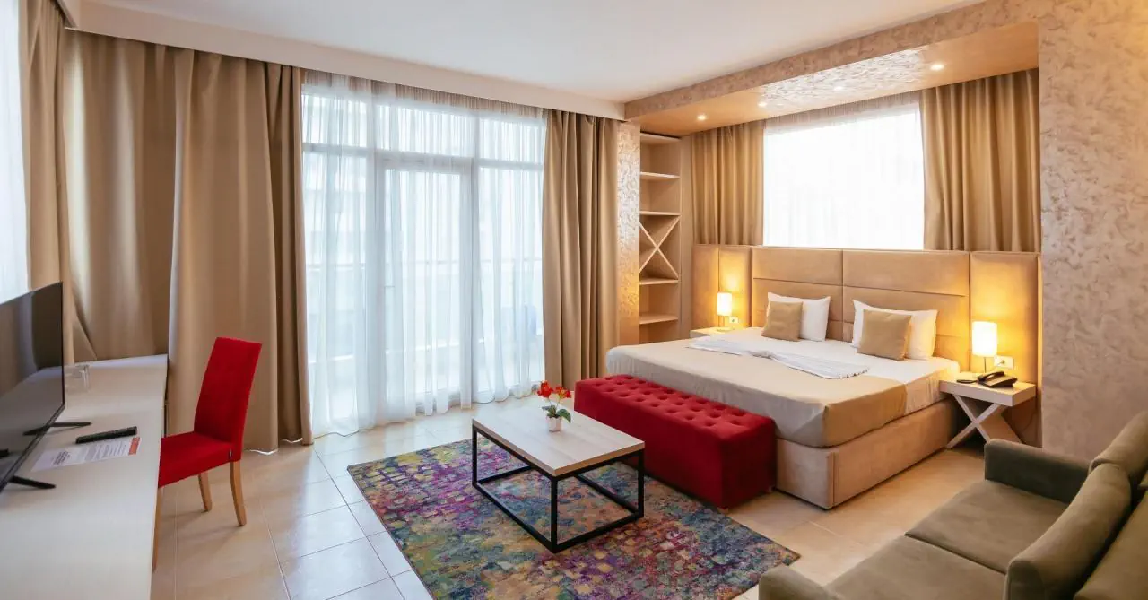 HOTEL HOTEL HORIZONT