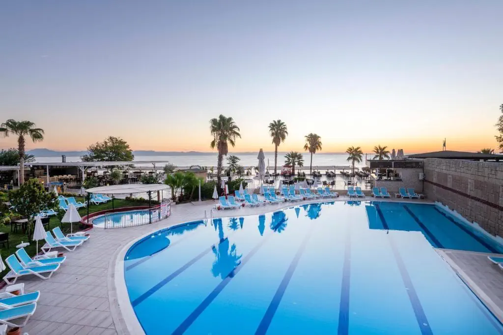 HOTEL ARMAS GUL BEACH