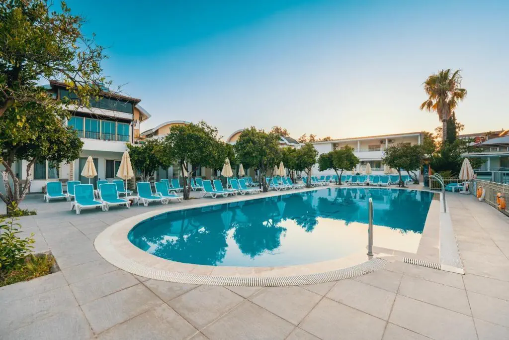 HOTEL ARMAS GUL BEACH