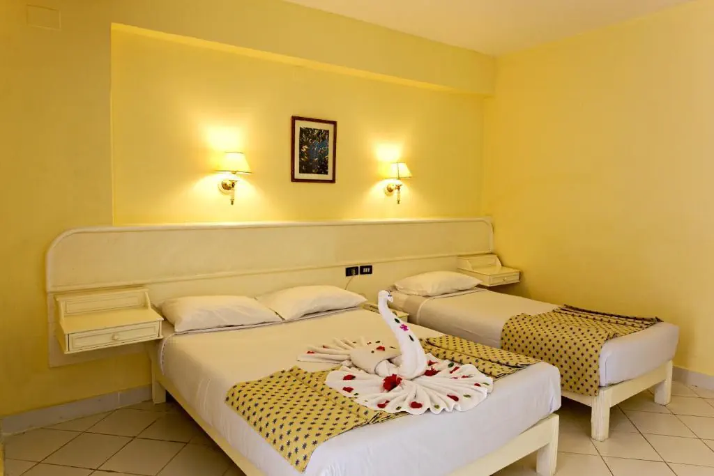 EMPIRE HOTEL