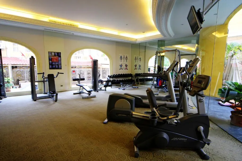 Four Seasons Place - zdjęcie 6