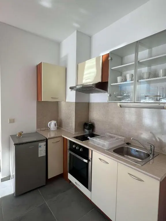 Local Stay - zdjęcie 5