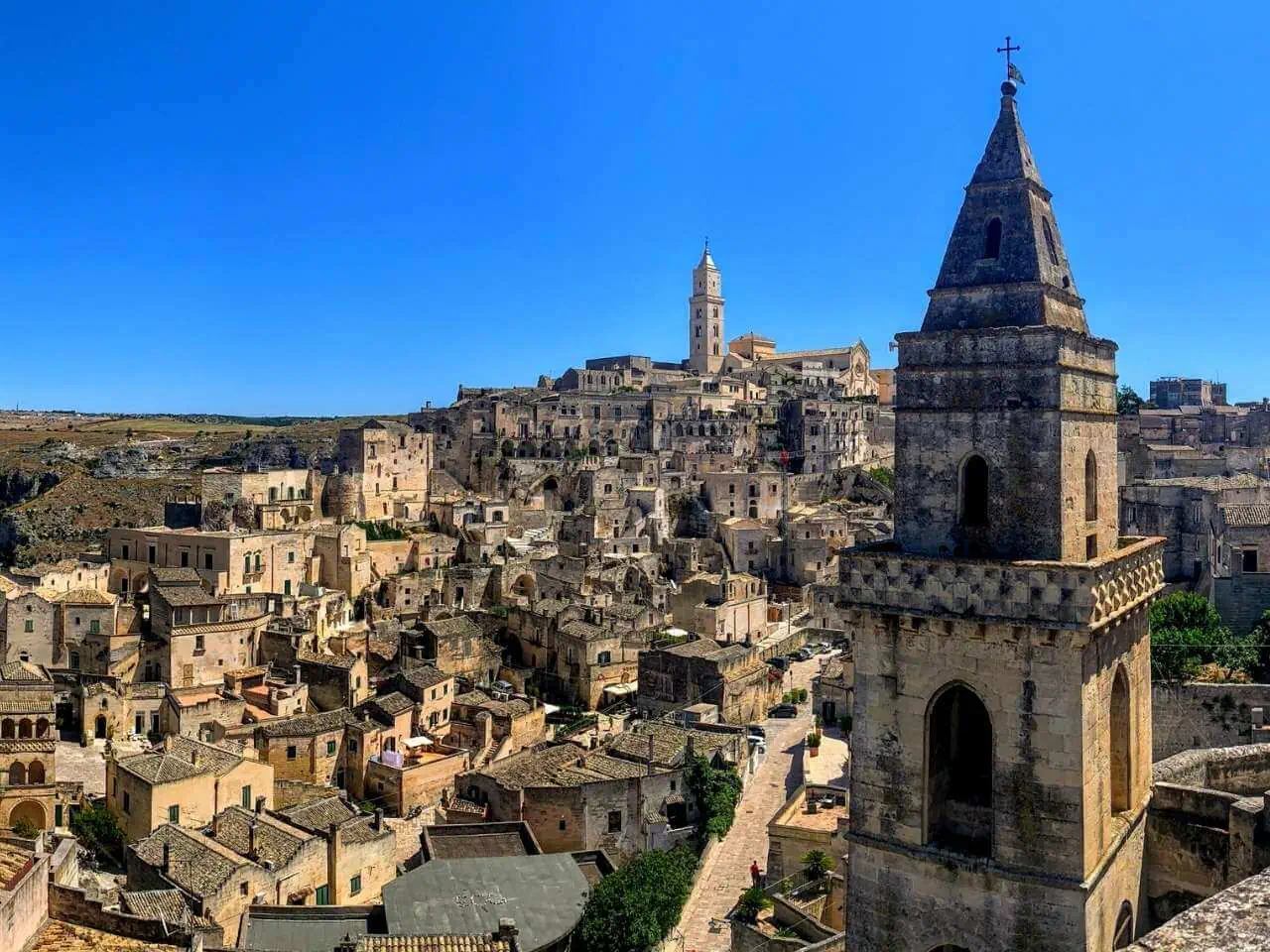 HOTEL: Wycieczka: Apulia – slonce, klify i oliwki