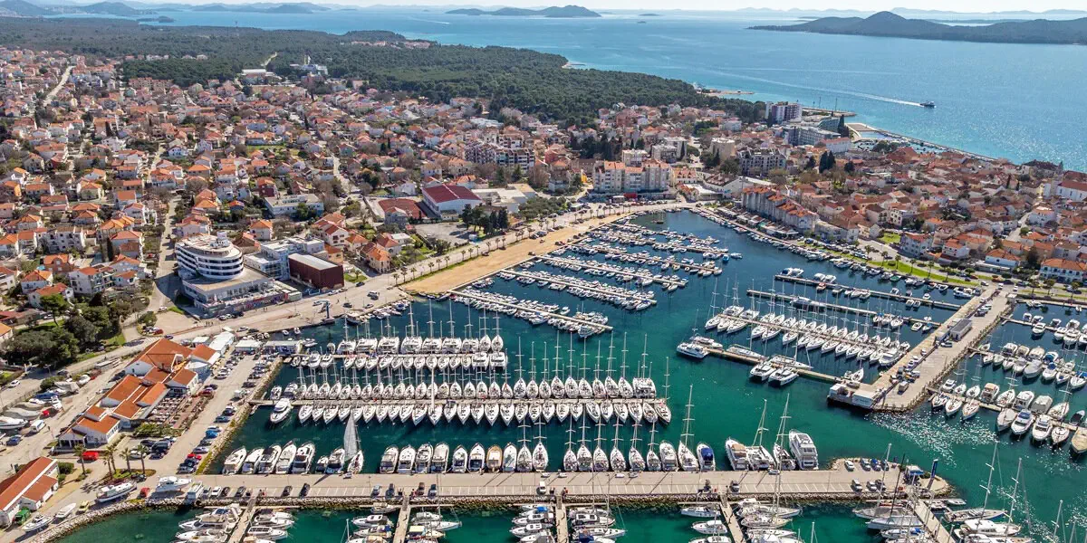 In (Biograd na Moru)