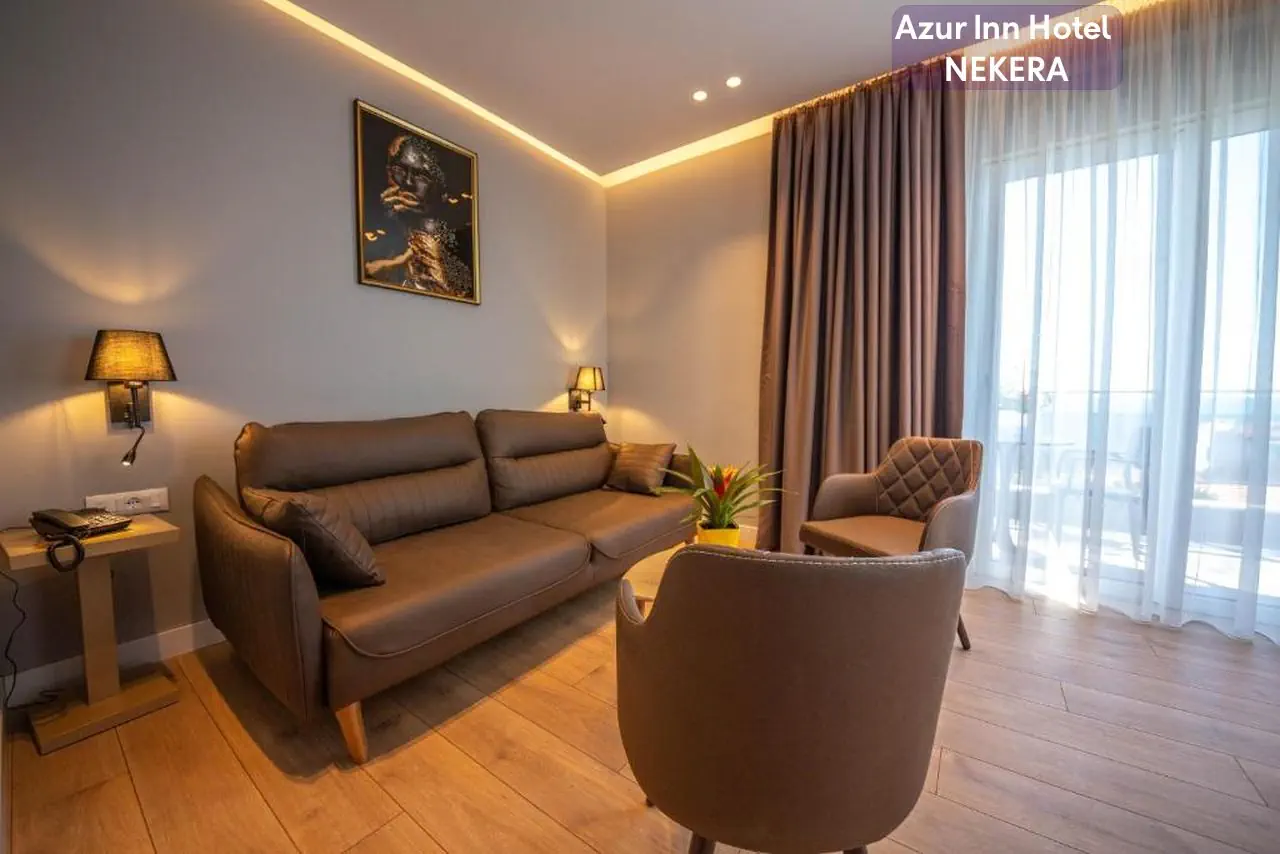 Azure Inn (Saranda)