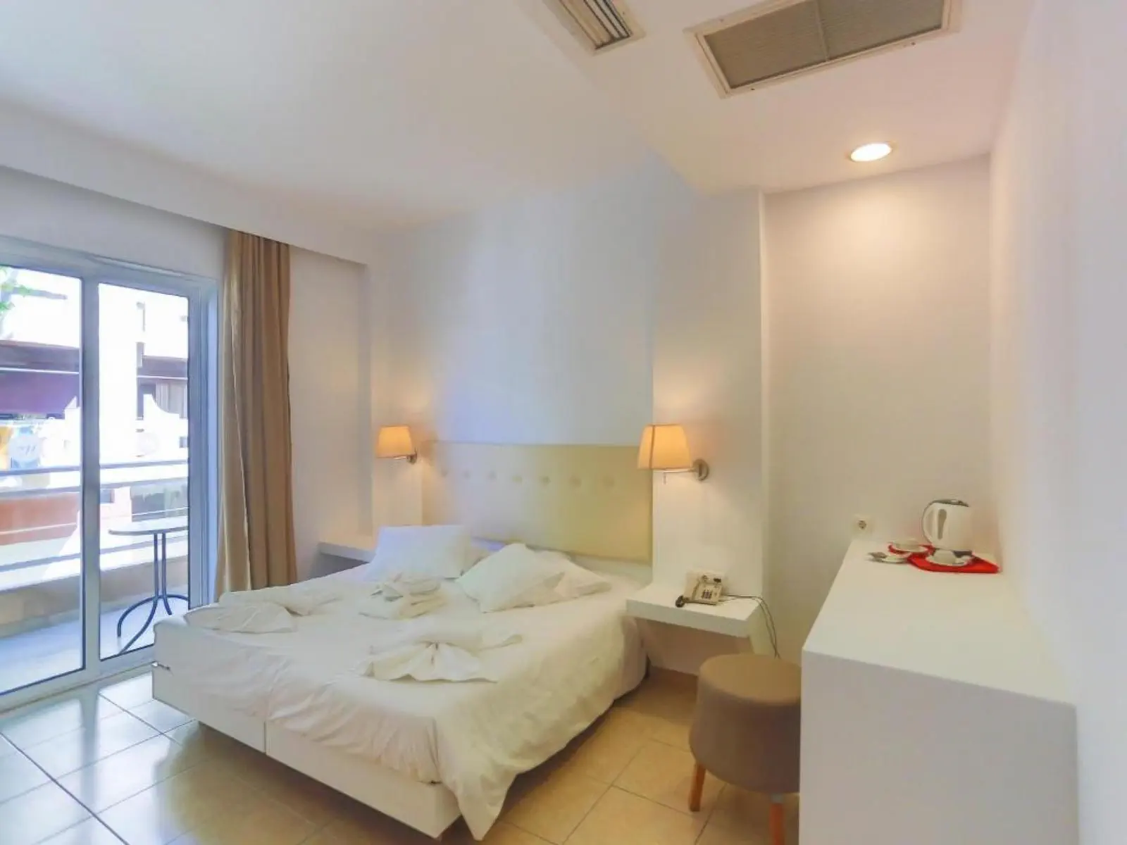 HOTEL Astron Hotel