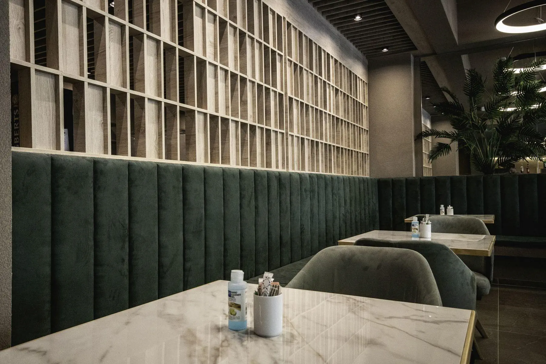HOTEL Astron Hotel