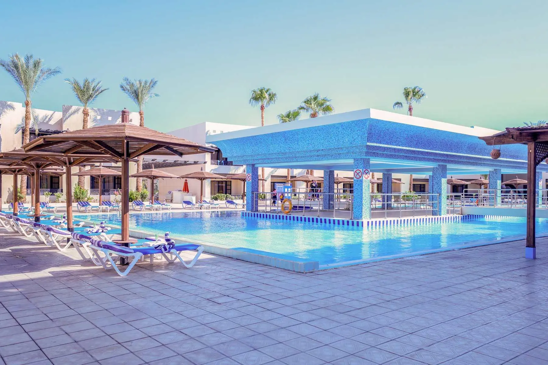 Blend Club Aqua Resort