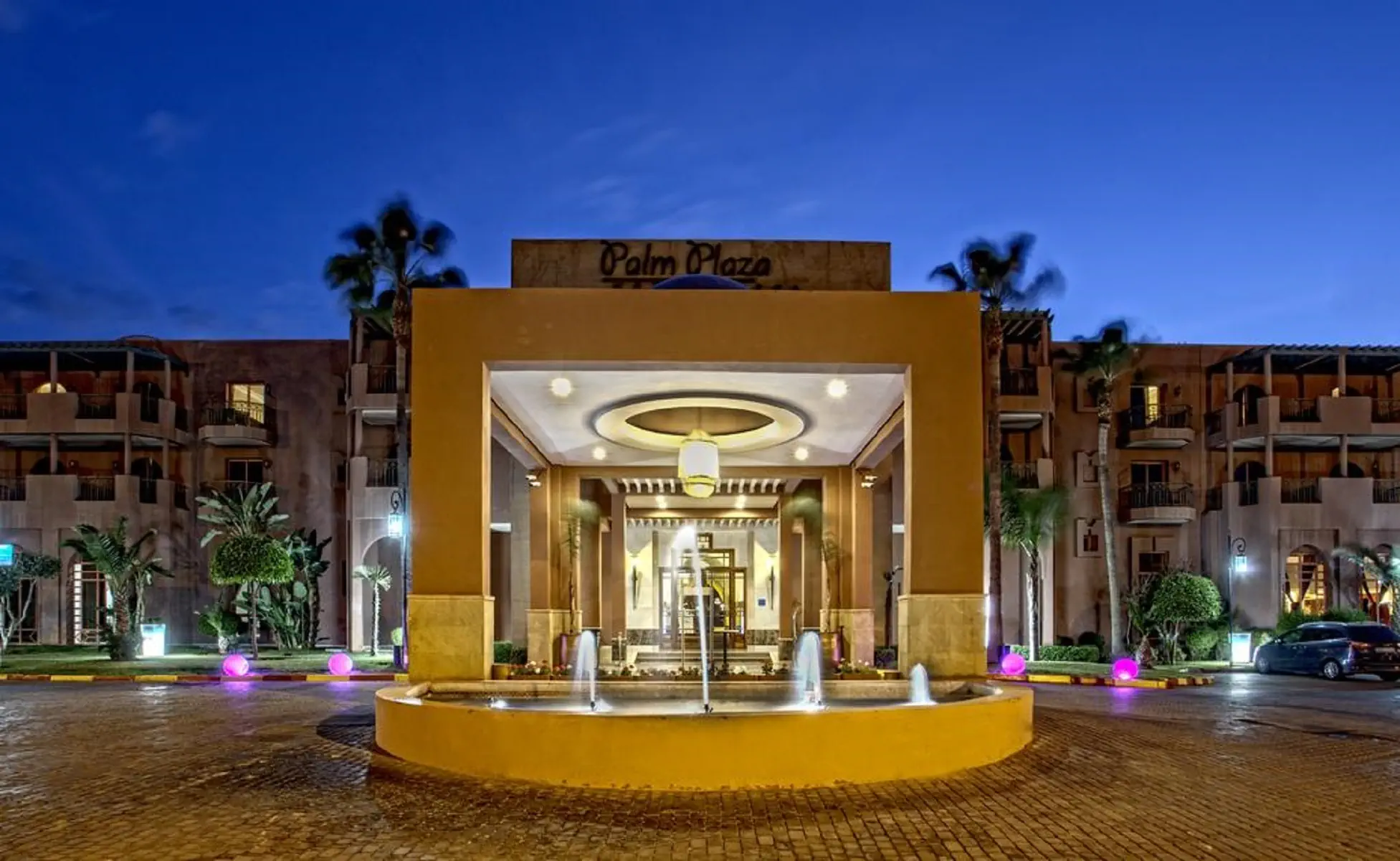 Palm Plaza - zdjęcie 2