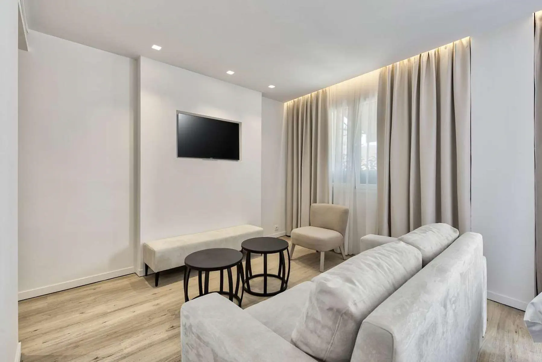 HOTEL Bitzaro Hotel