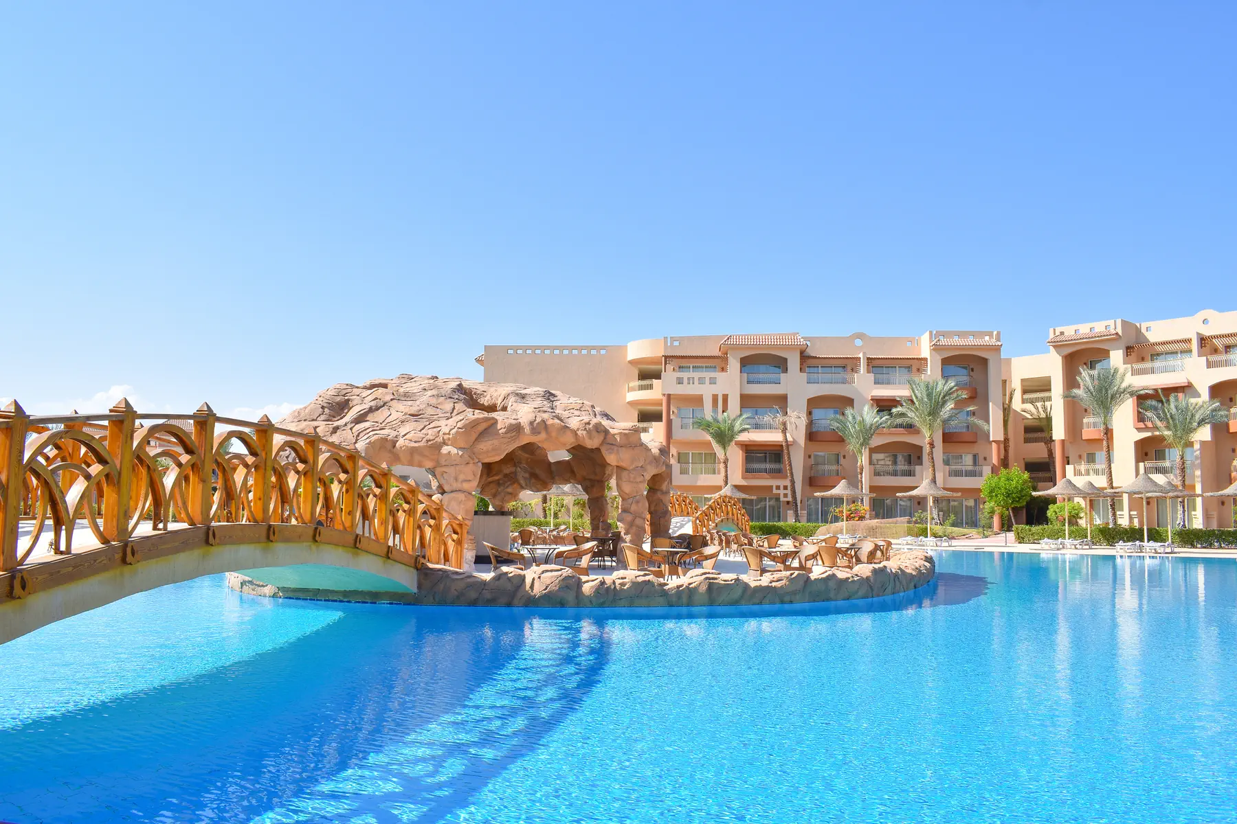 Parrotel Lagoon Resort - zdjęcie 2