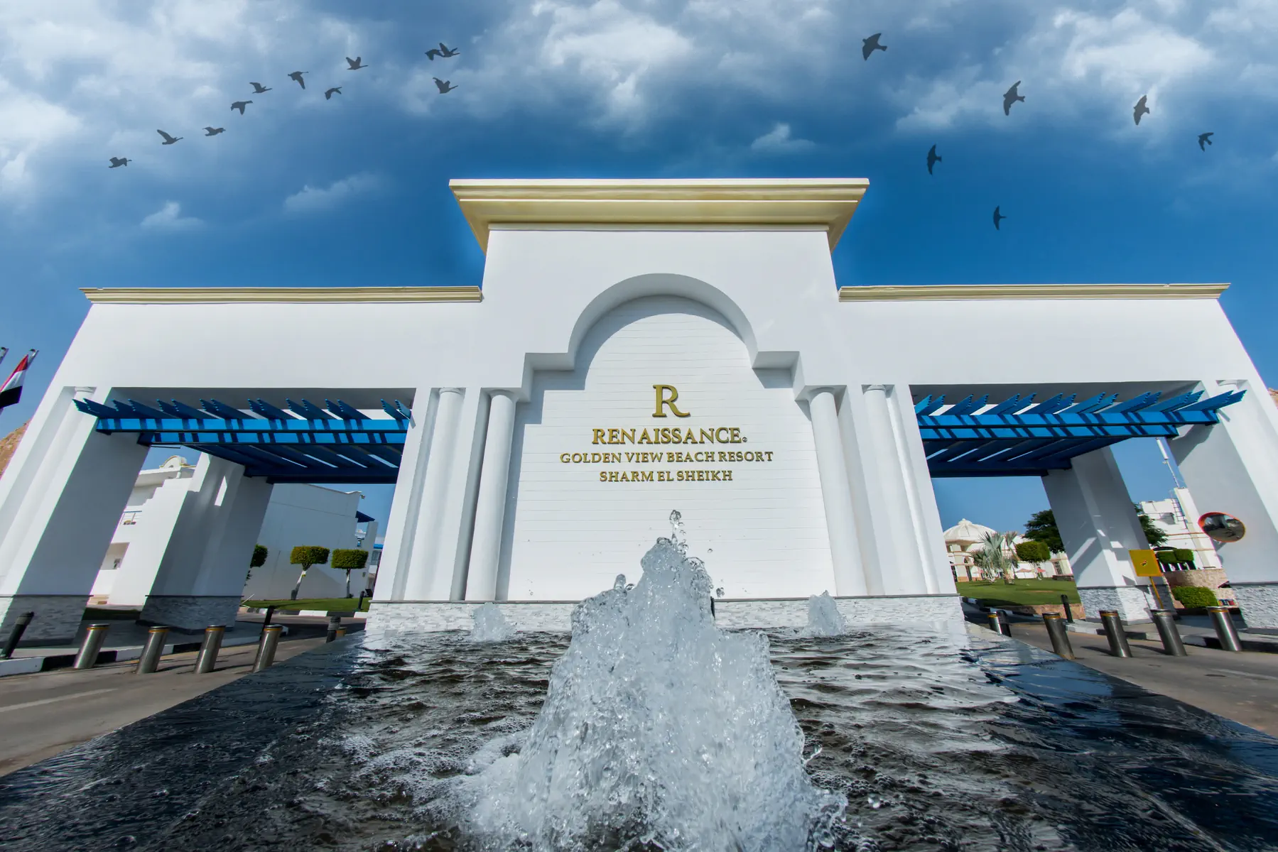 Renaissance Golden View Beach Resort by Marriott - zdjęcie 3