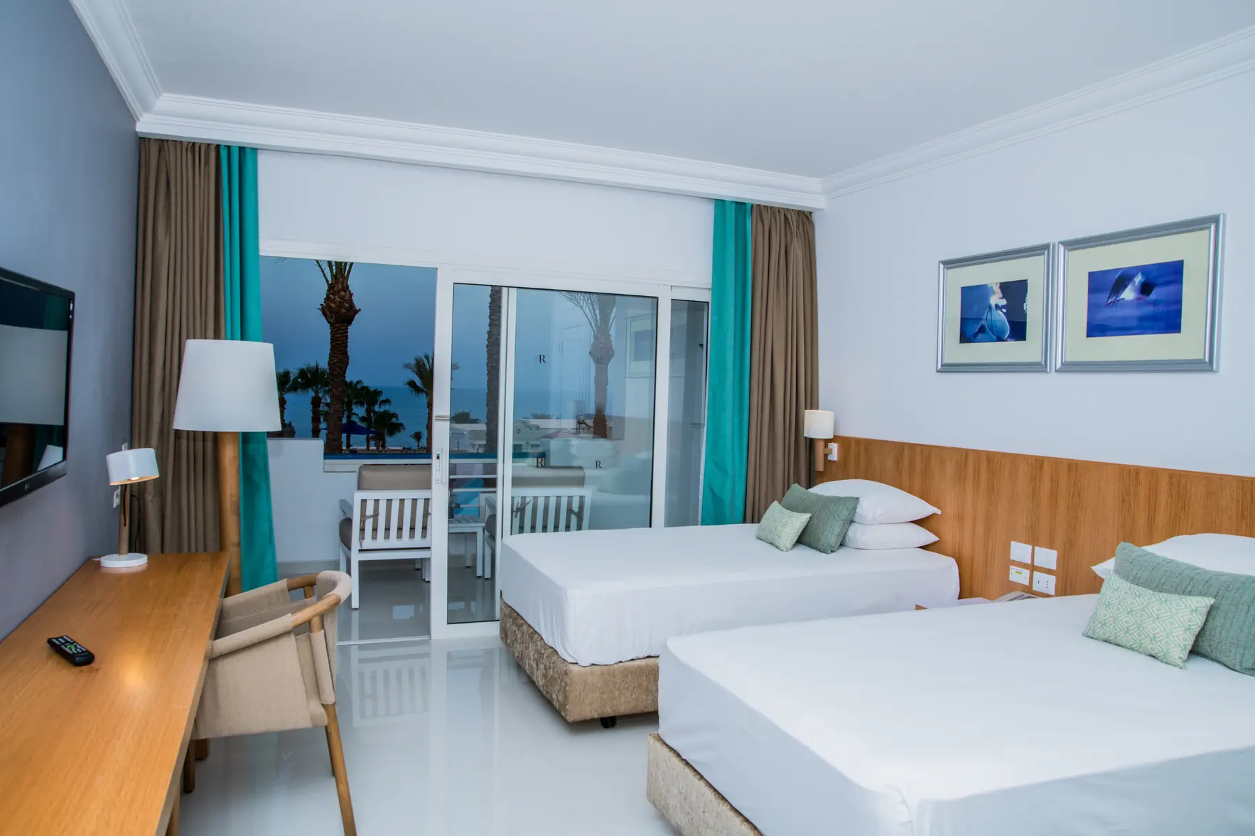 Renaissance Golden View Beach Resort by Marriott - zdjęcie 12