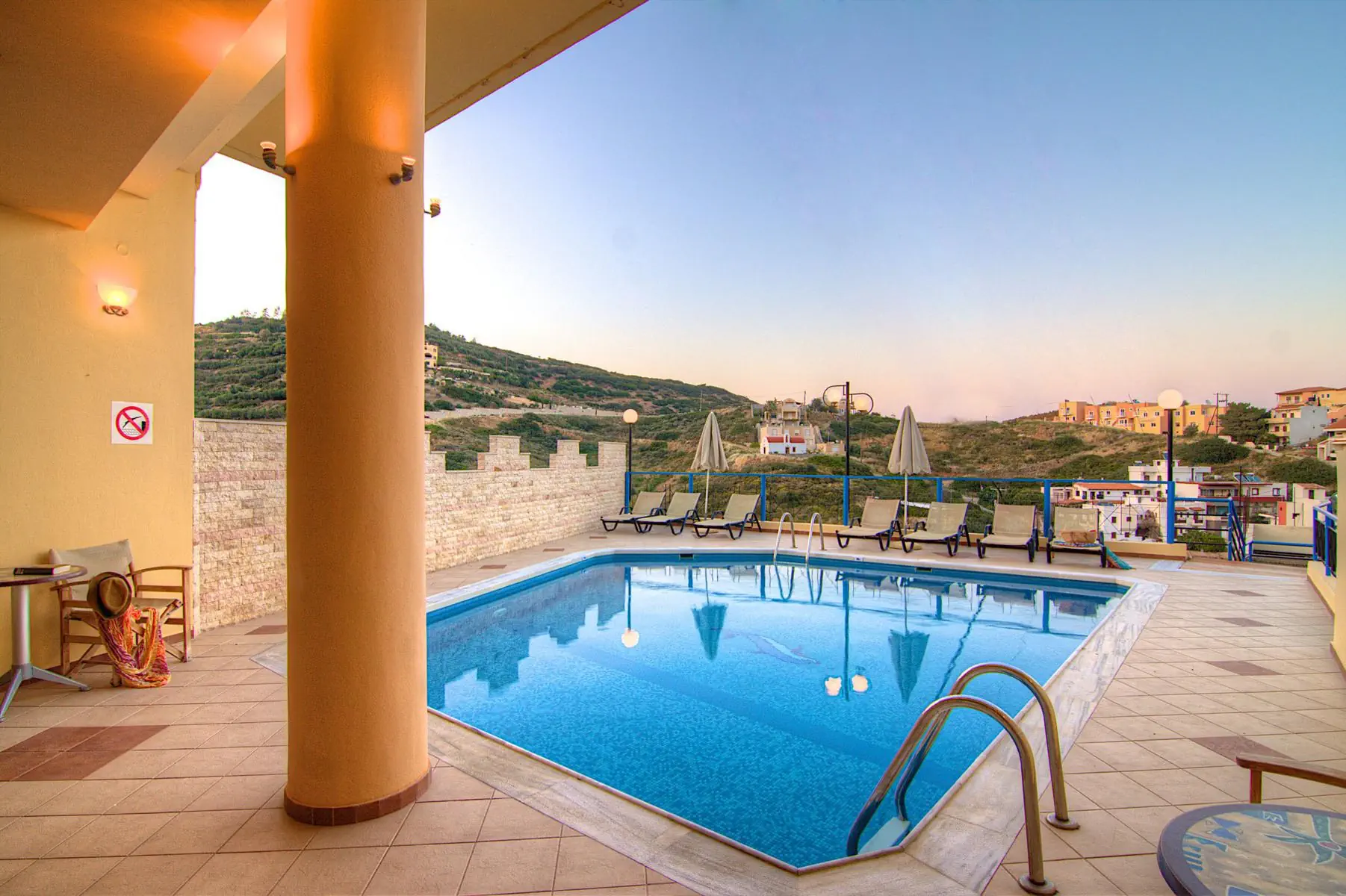Athina Aparthotel