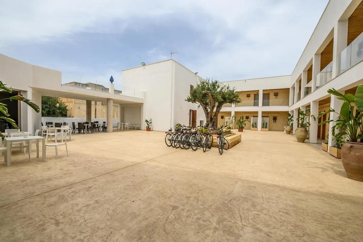 HOTEL Baitan Hotel