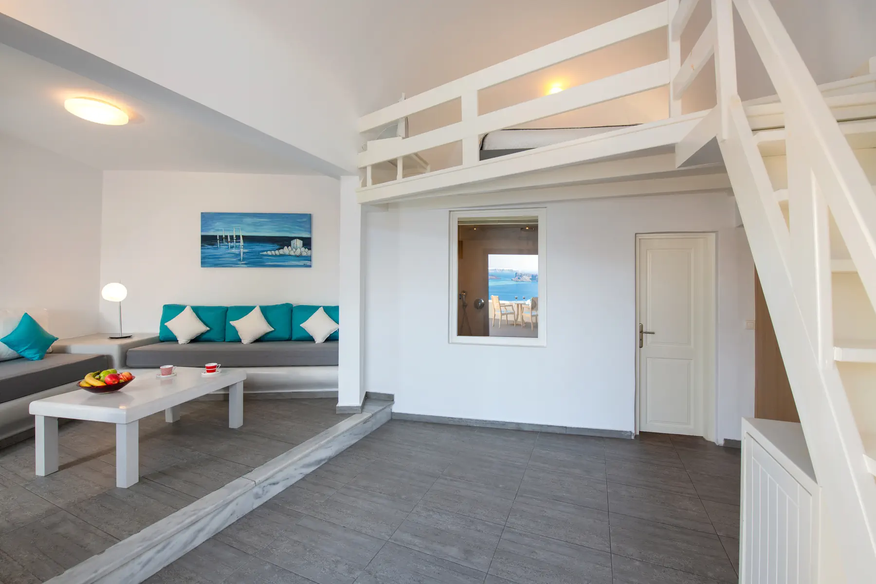 Apanemo Hotel and Suites