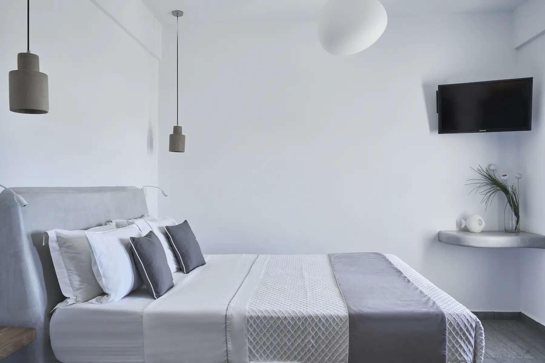 Apanemo Hotel and Suites