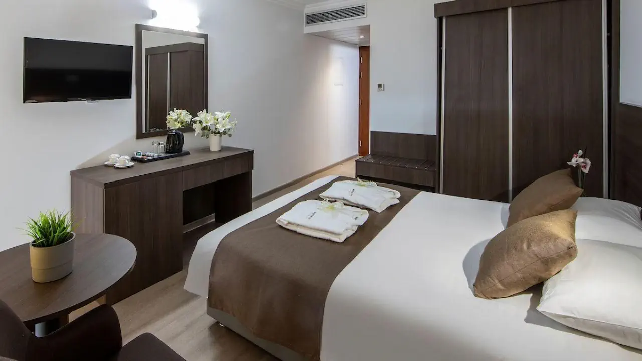 Kapetanios Limassol - zdjęcie 5