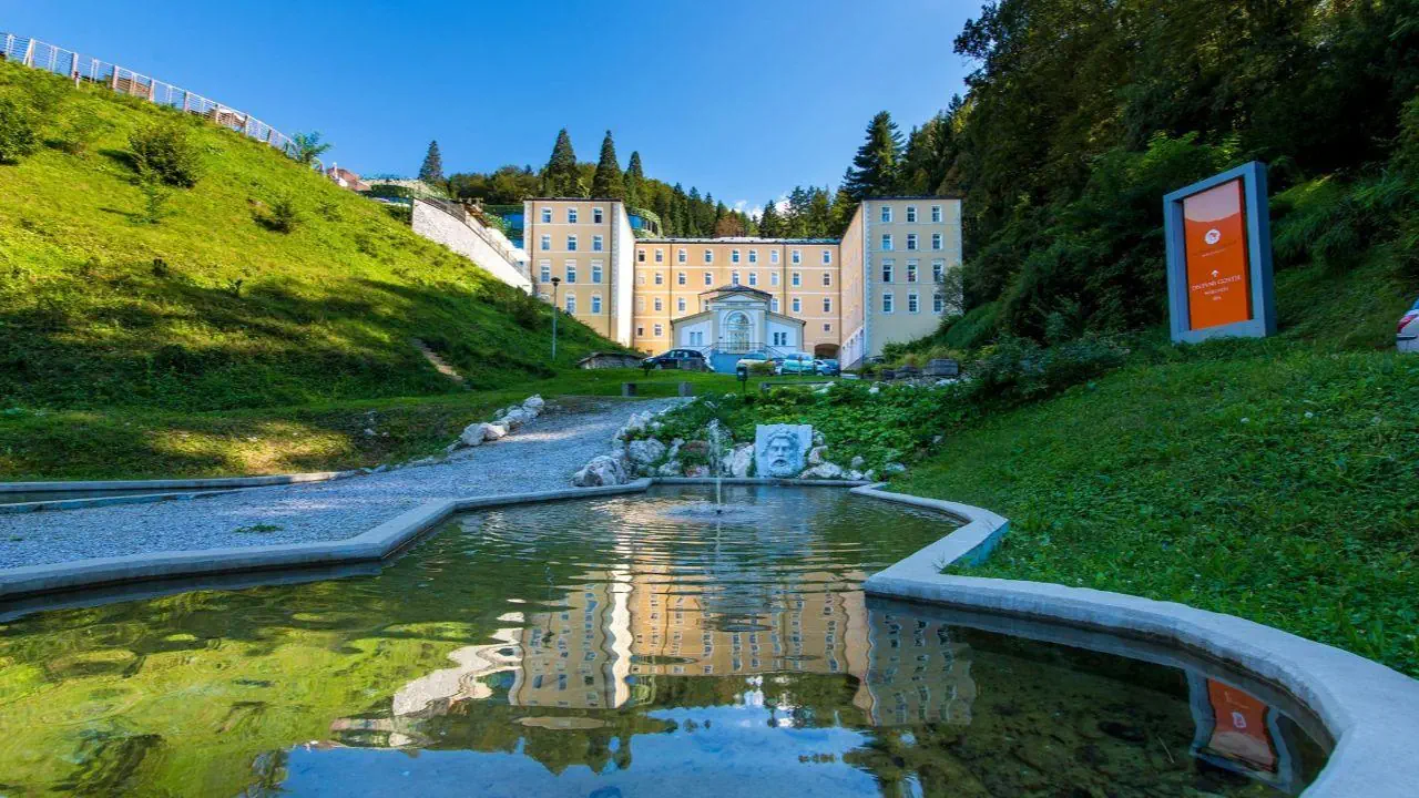 Zdraviliski Dvor - zdjęcie 2