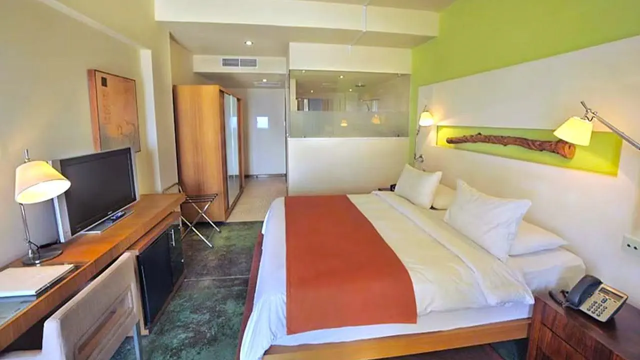 HOTEL E Hotel Spa And Resort