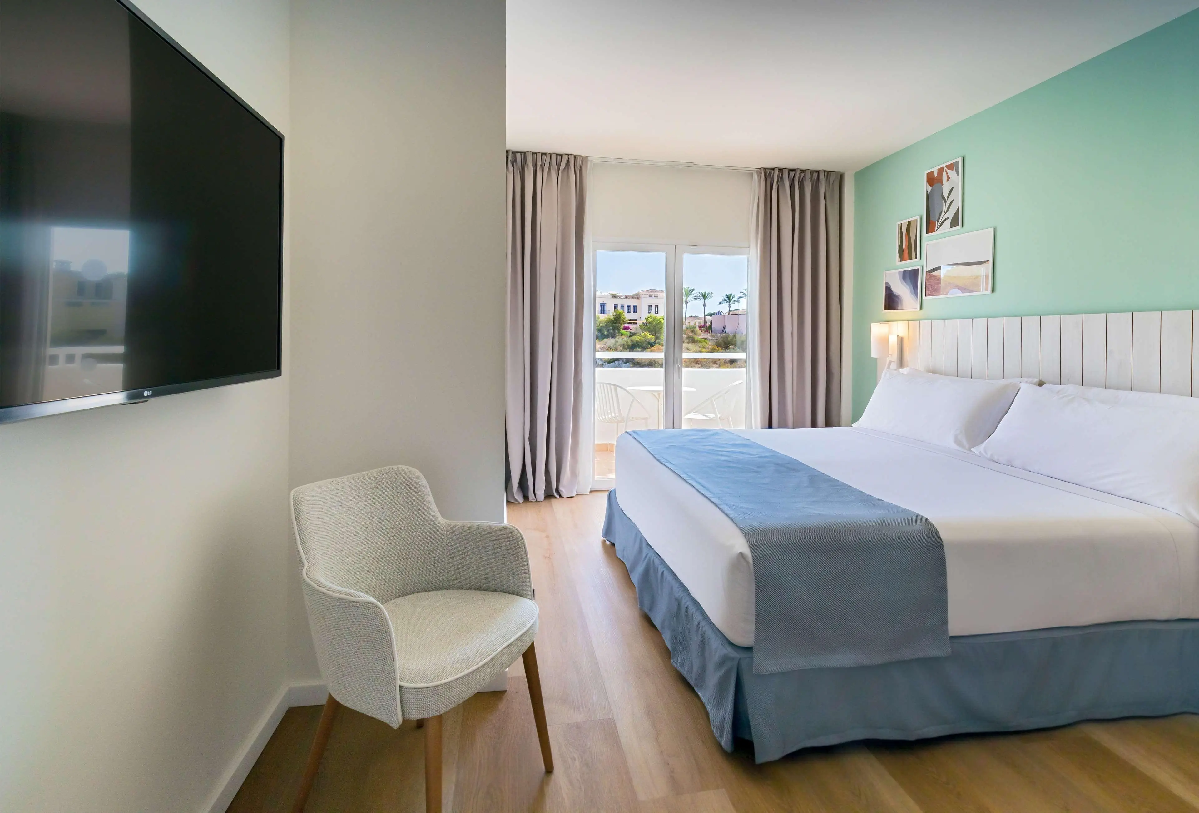 Barcelo Ponent Beach