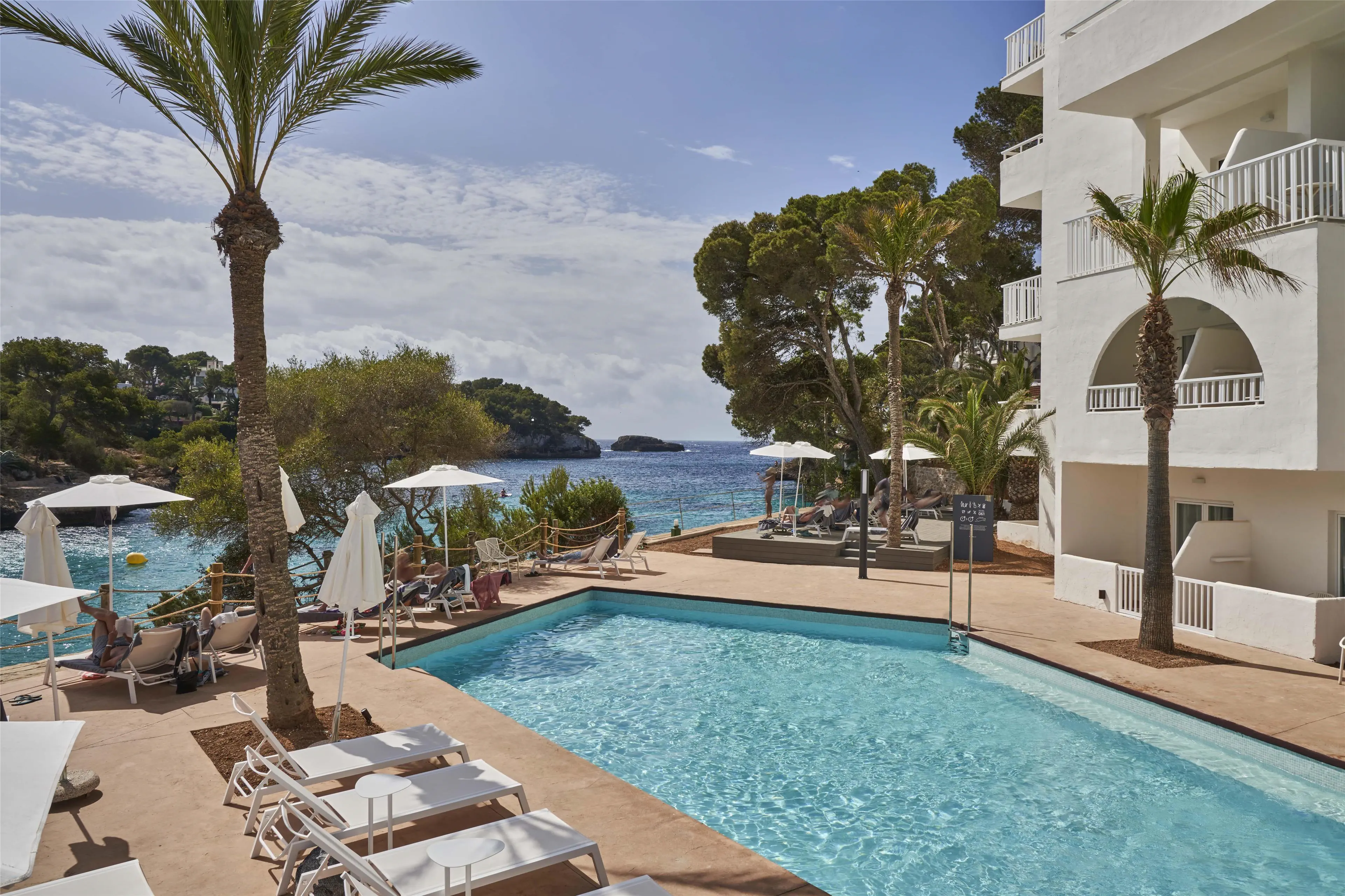 Barcelo Ponent Beach