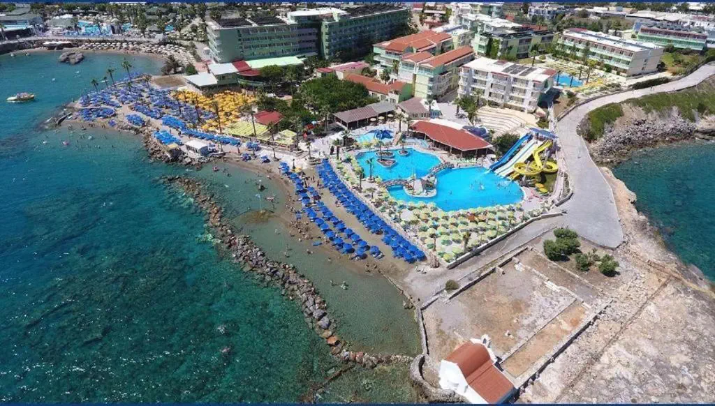 Eri Beach - zdjęcie 6