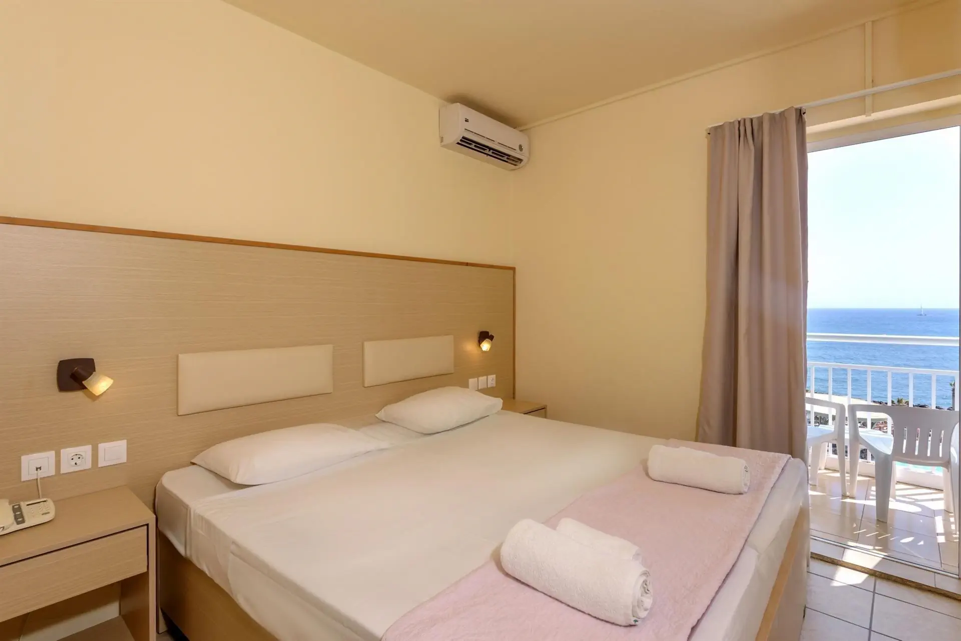 HOTEL: Eri Beach & Waterpark