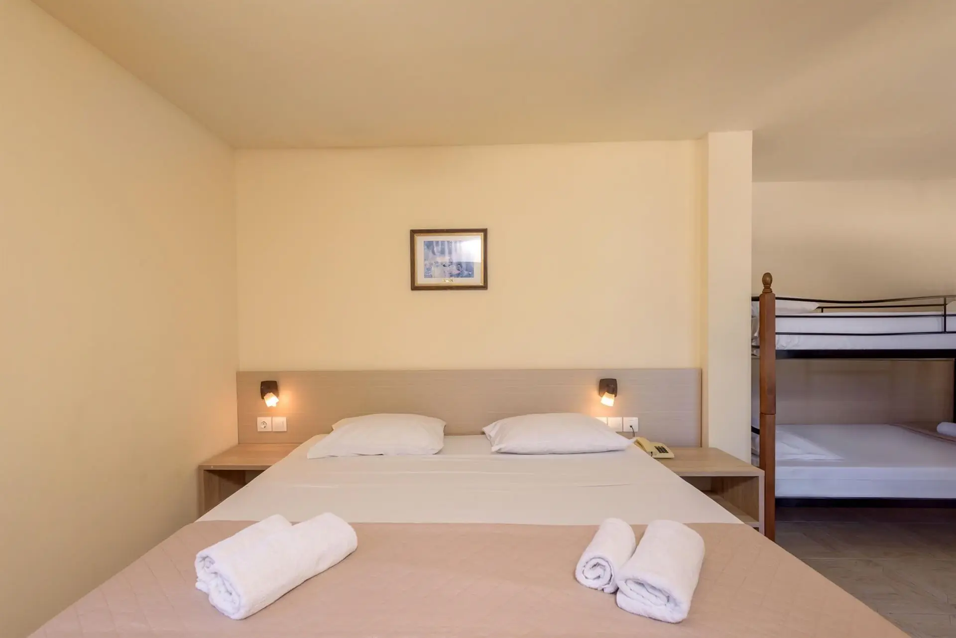 HOTEL: Eri Beach & Waterpark