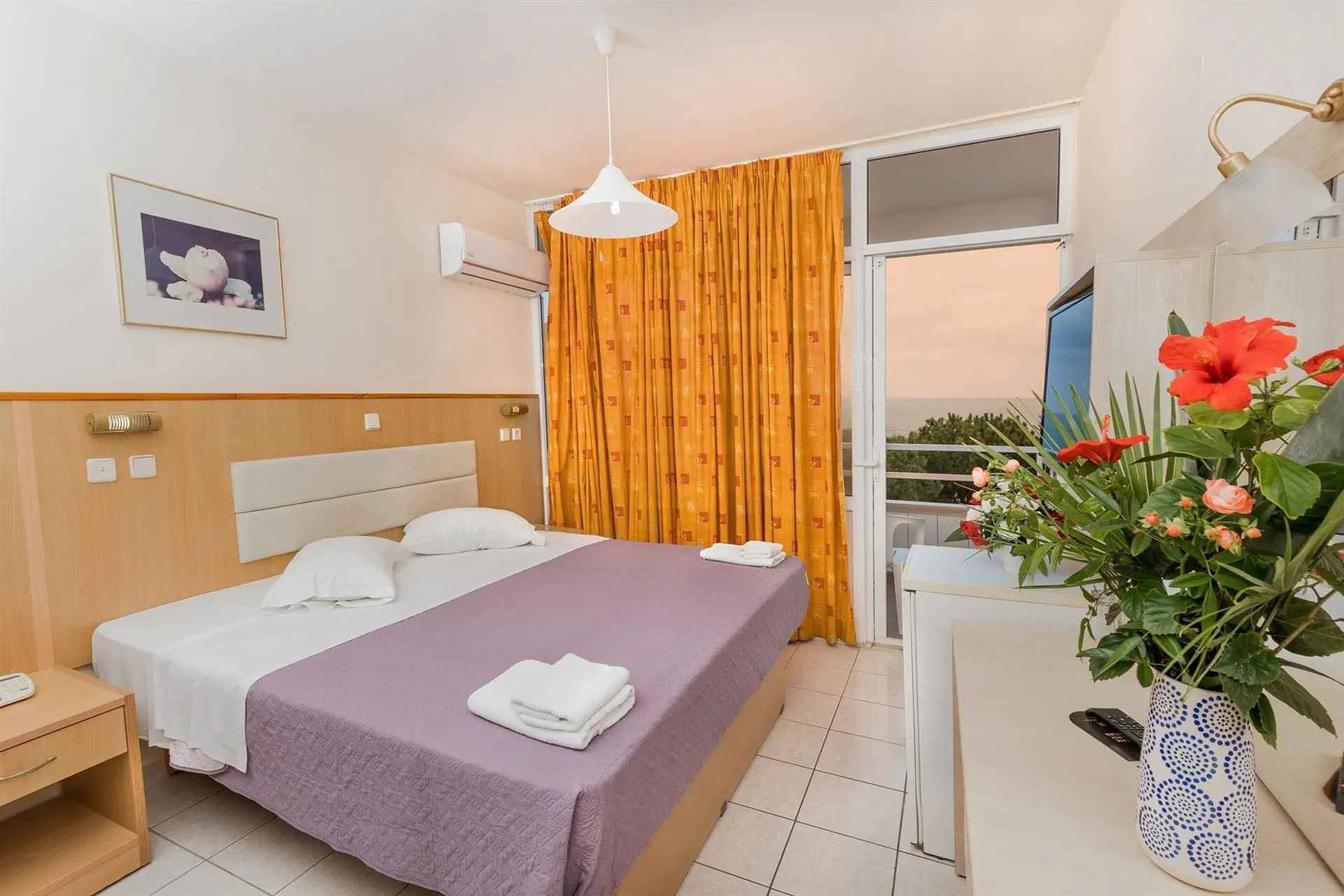 HOTEL: Eri Beach & Waterpark