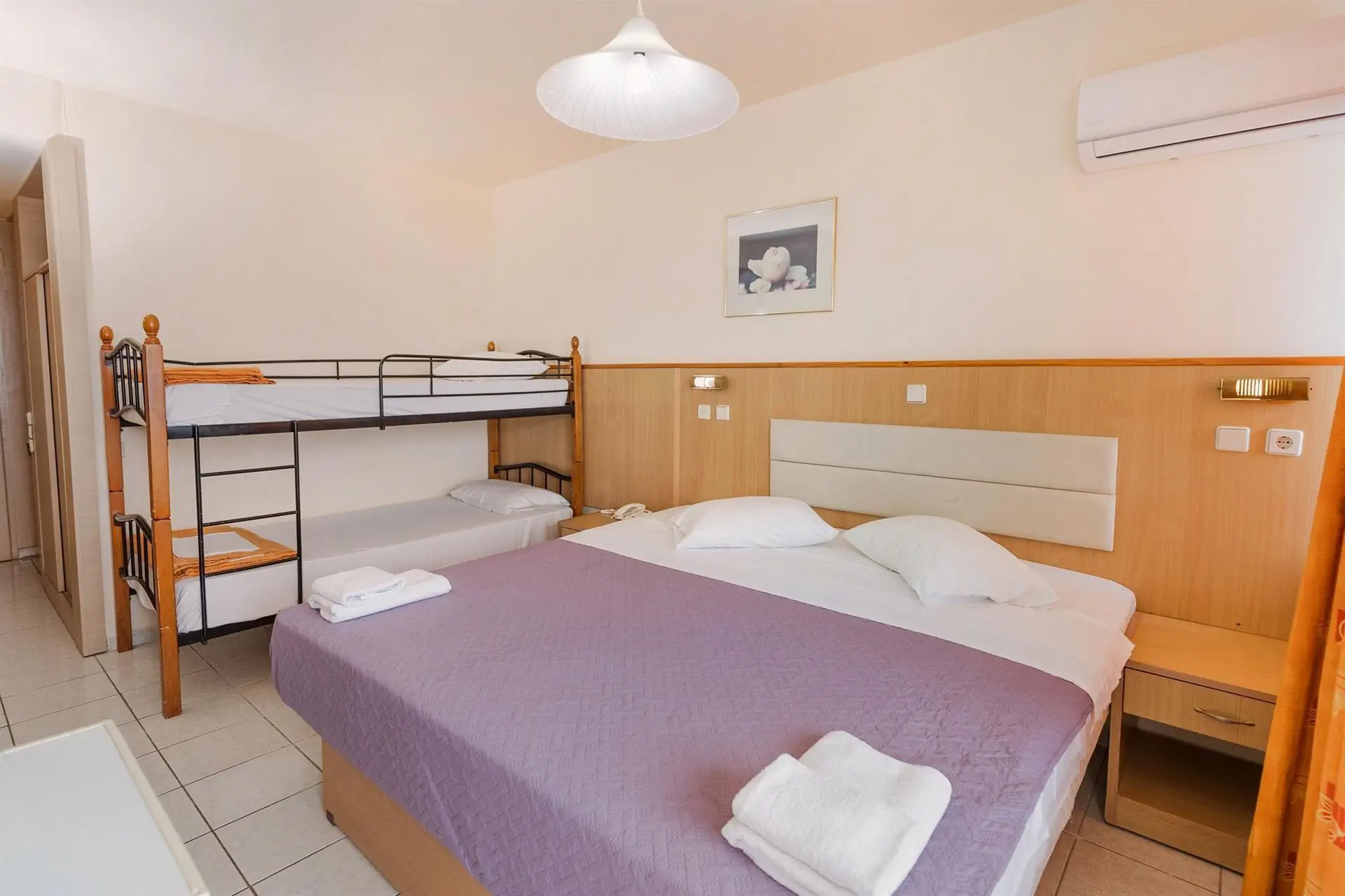 HOTEL: Eri Beach & Waterpark