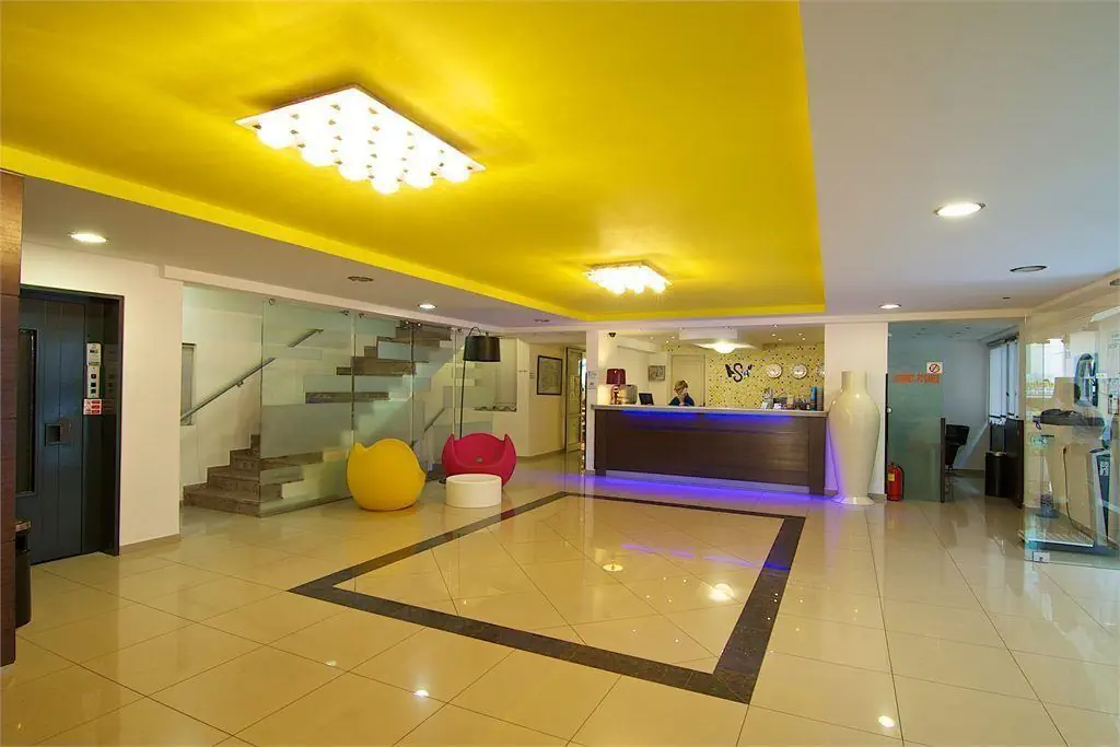 HOTEL: Sergios Hotel