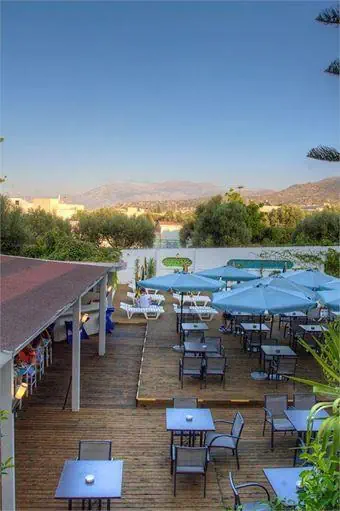 HOTEL: Sergios Hotel