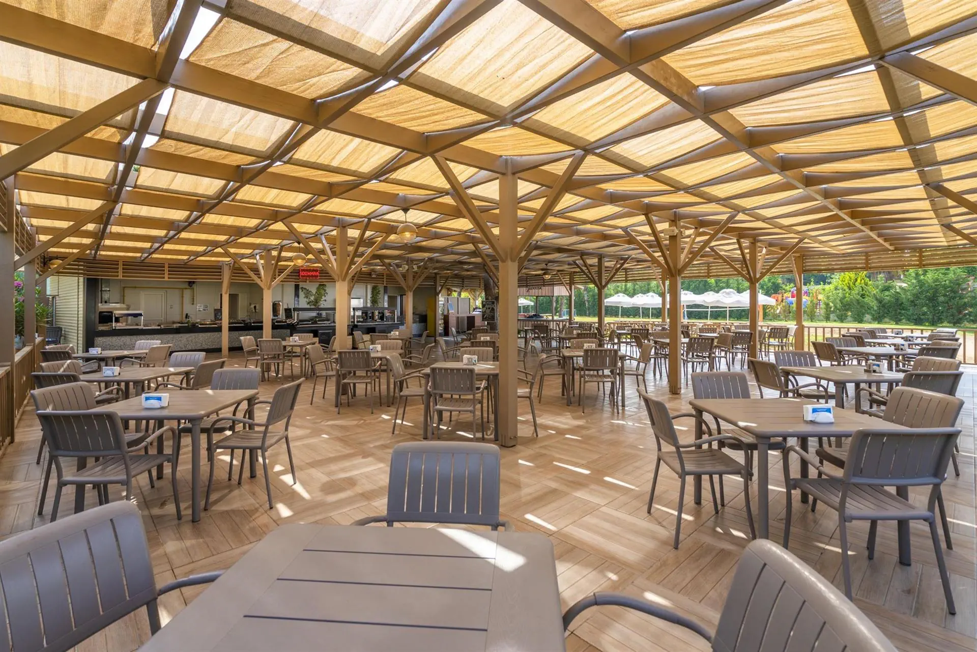 HOTEL: Kirman Sidemarin Beach & Spa