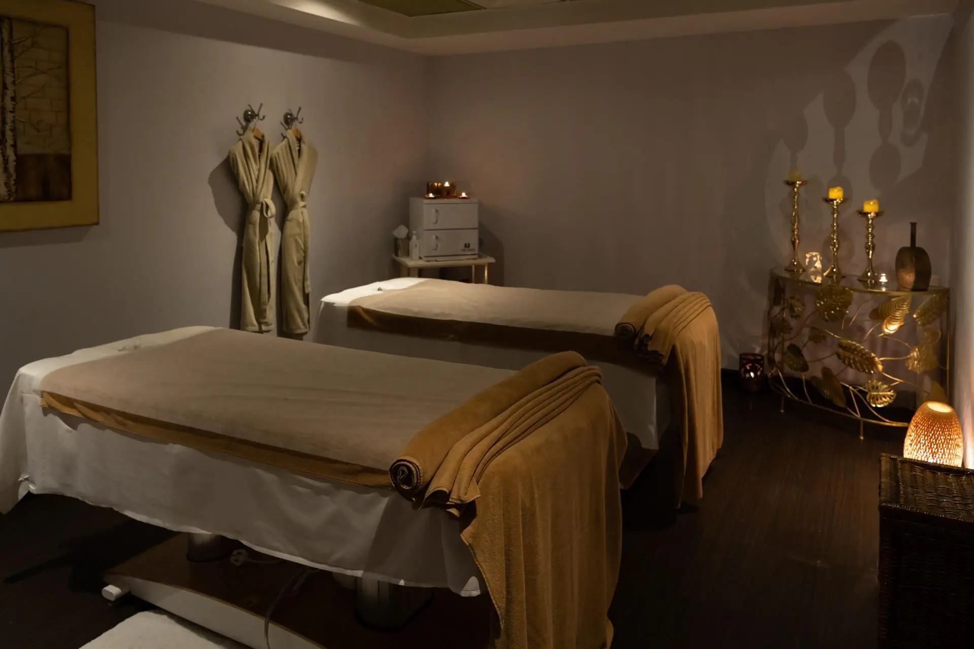 HOTEL: Al Raha Beach Hotel