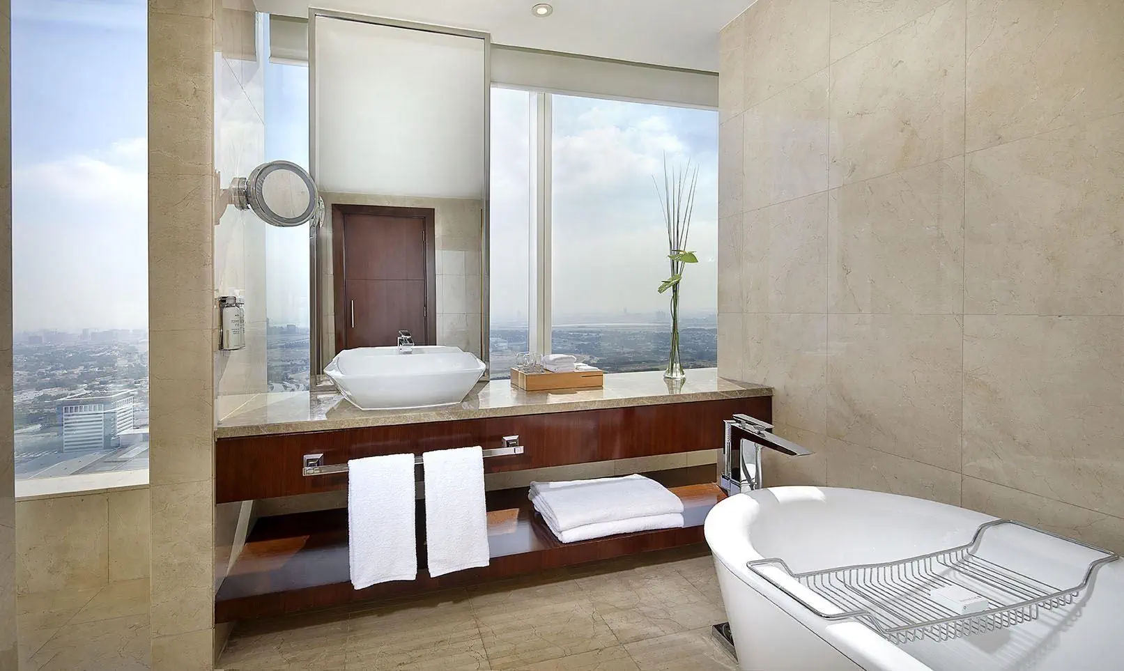 HOTEL: Voco Dubai