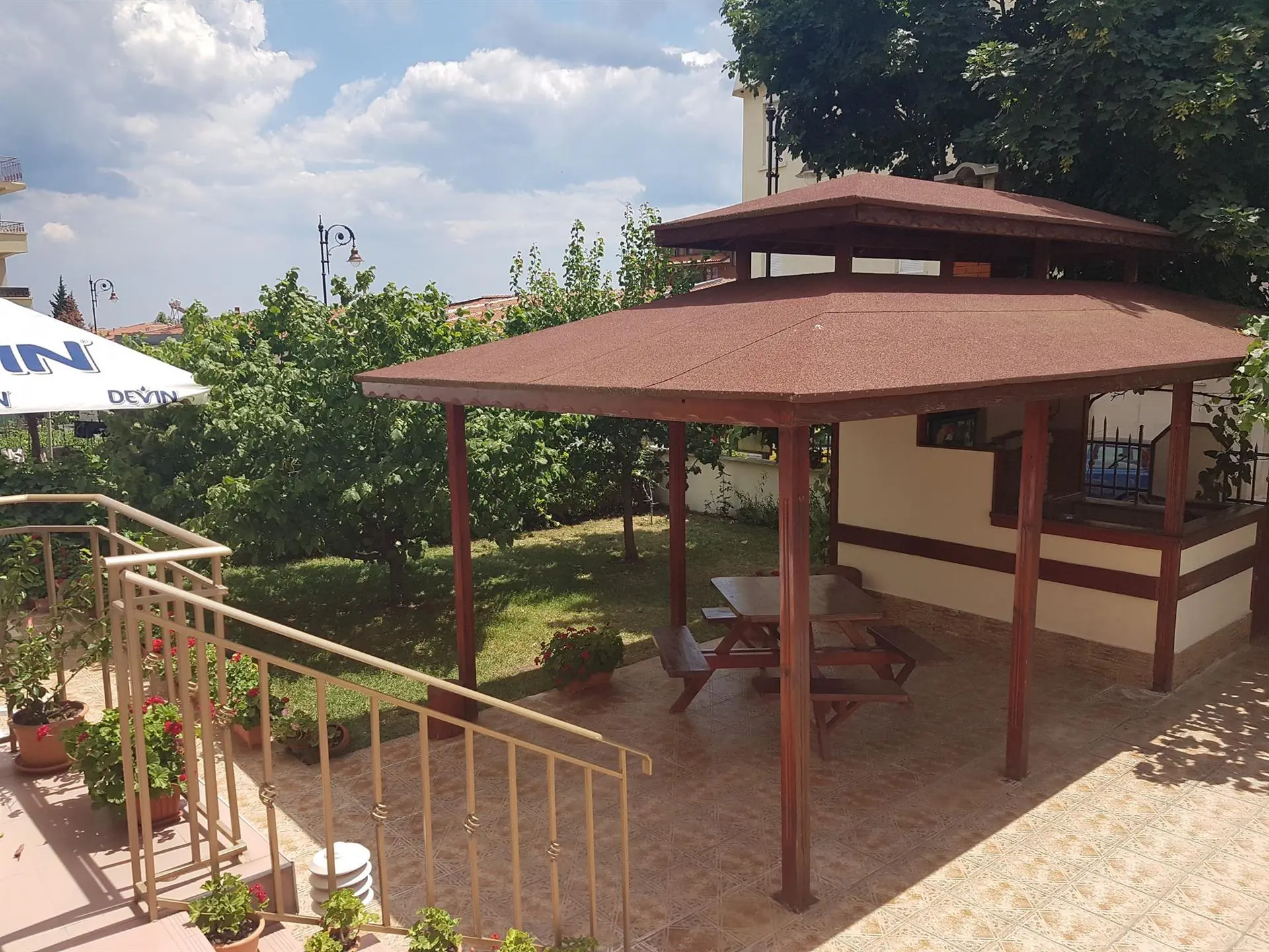 Larisa Hotel