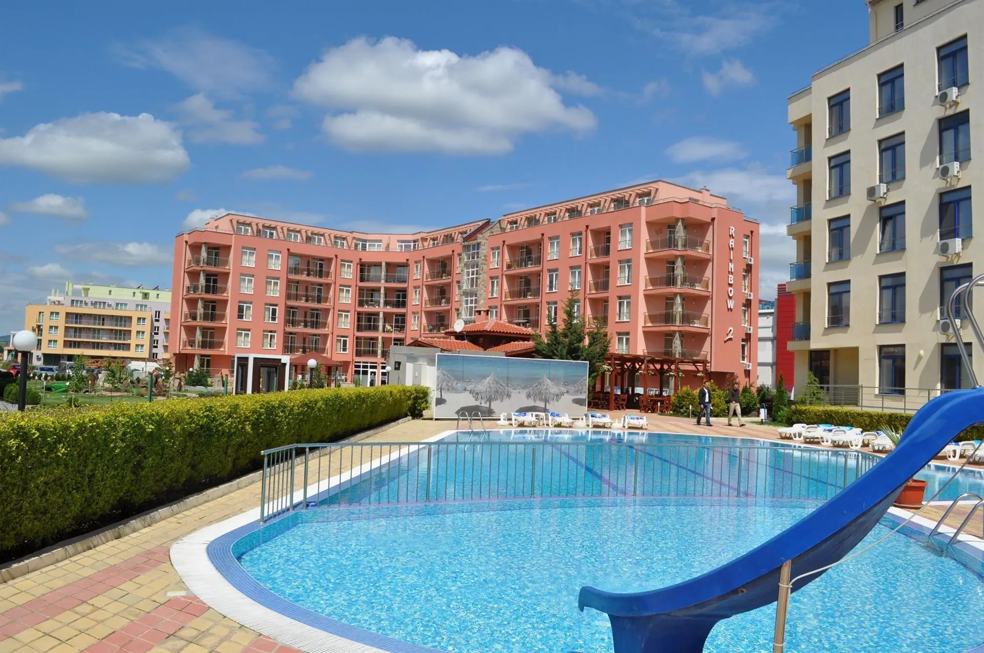 Holiday Complex Rainbow 1