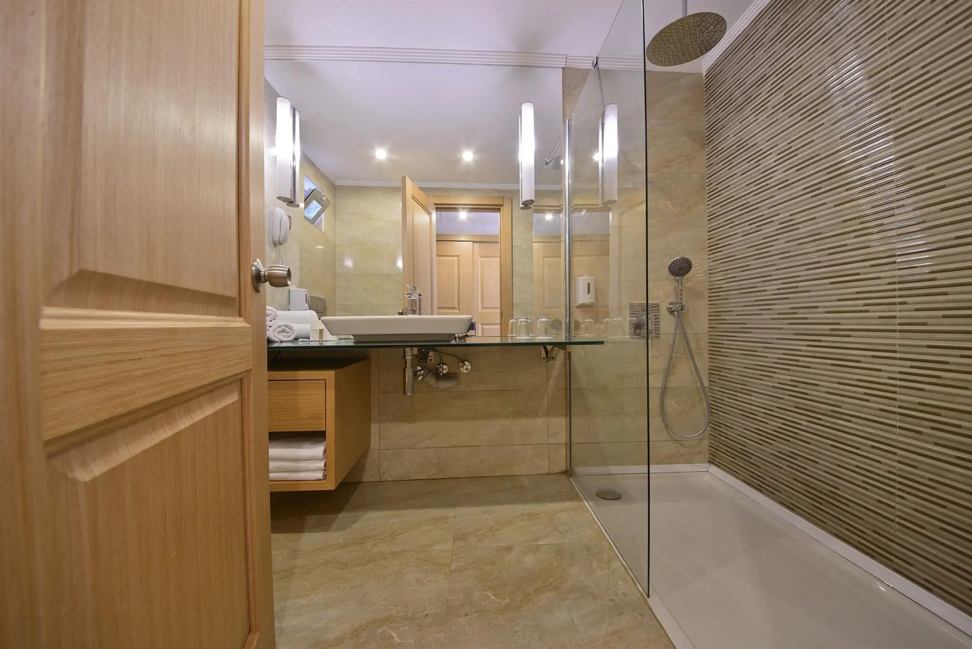 HOTEL: Gypsophila Holiday Village